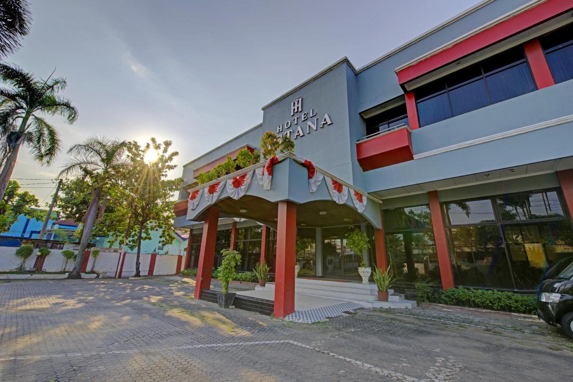Oyo 3934 Istana Syariah Hotel Pekalongan